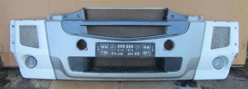 Бампер передний для Renault Magnum DXI 7482053476