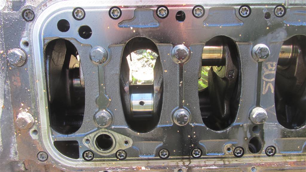 Блок цилиндров для Iveco EuroTrakker 504105687