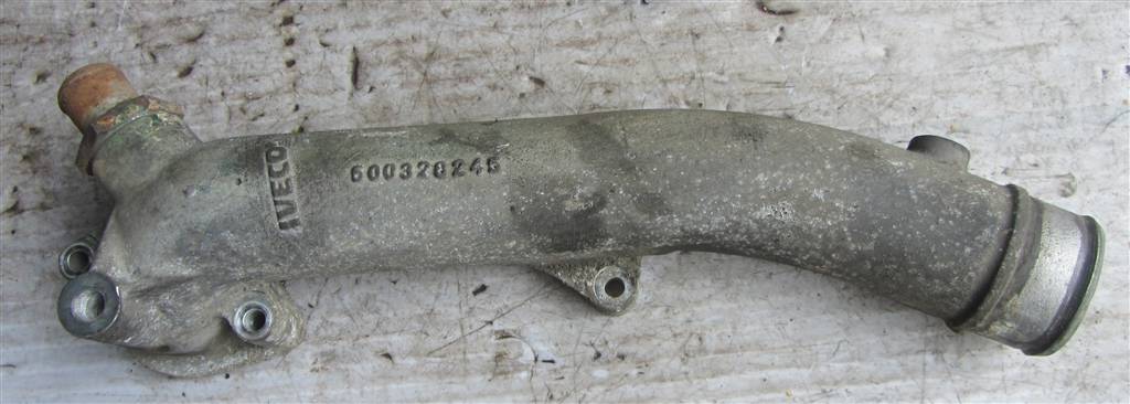 Коллектор водный для Iveco EuroStar 500328245