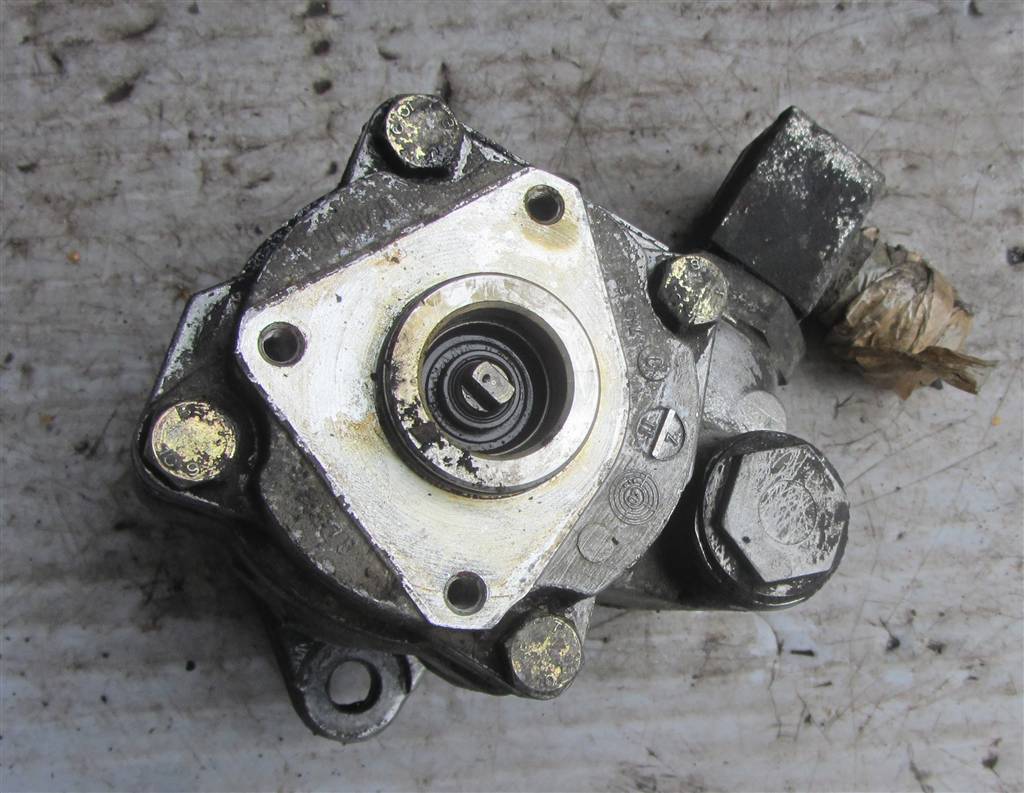 Насос гидроусилителя руля для Iveco EuroCargo 41211223