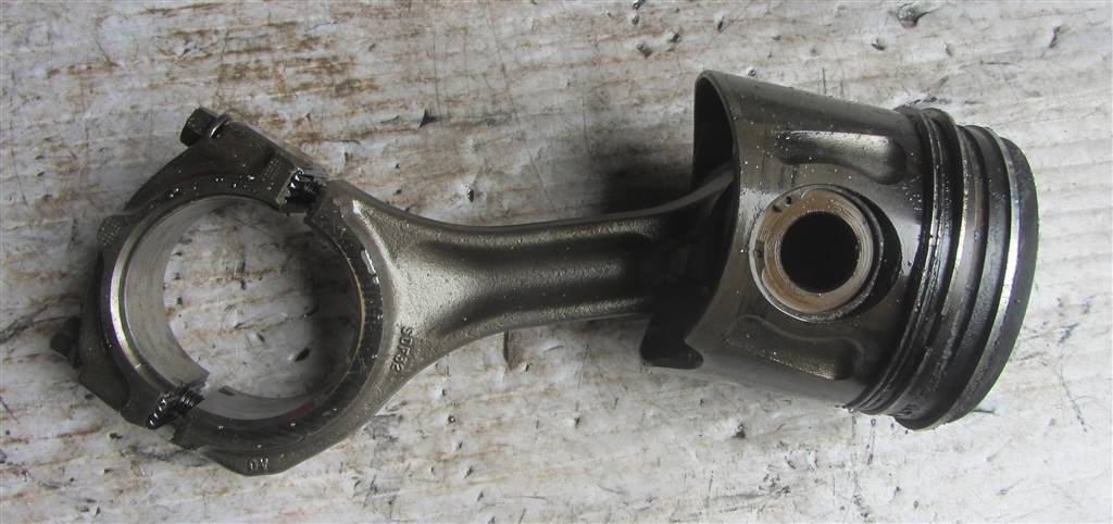 Поршень с шатуном для Iveco EuroCargo 504009280