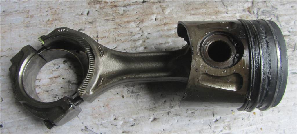 Поршень с шатуном для Iveco EuroCargo 504009280