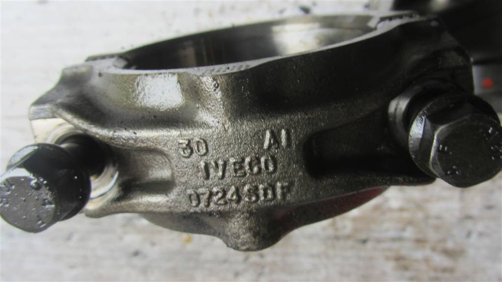 Поршень с шатуном для Iveco EuroCargo 504009280